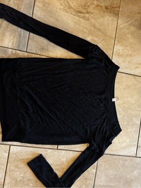 Athleta Dark Charcoal Long Sleeve Performance Top
